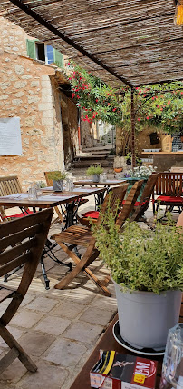 Atmosphère du Restaurant Chez L'Ami Paul à Tourrettes-sur-Loup - n°9