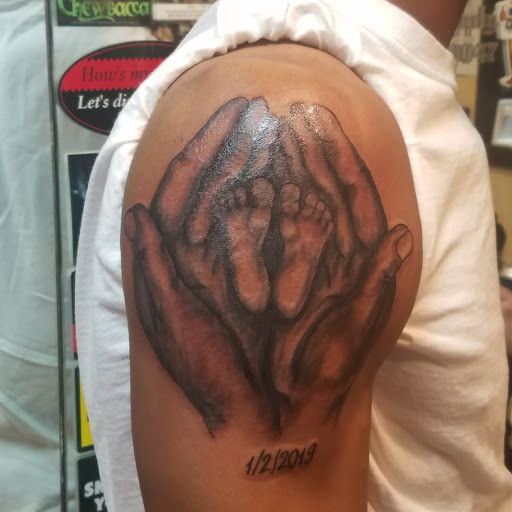 Tattoo Shop «All Inked Up», reviews and photos, 1700 Greensboro Ave, Tuscaloosa, AL 35401, USA