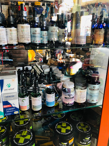 Pet Store «Mouthfuls Pet Supply Store», reviews and photos, 4224 Tennyson St, Denver, CO 80212, USA