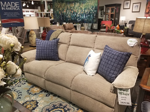 Furniture Store «La-Z-Boy Furniture Galleries», reviews and photos, 3970 Rickey St SE, Salem, OR 97317, USA