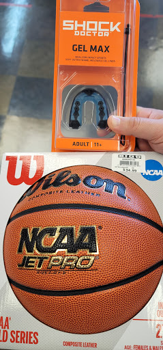 Sporting Goods Store «Big 5 Sporting Goods - San Pedro», reviews and photos, 529 S Gaffey St, San Pedro, CA 90731, USA