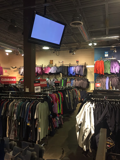 Outdoor Sports Store «Eastern Mountain Sports», reviews and photos, 3349 Monroe Ave, Rochester, NY 14618, USA