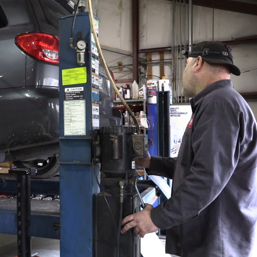 Auto Repair Shop «Grassland Car Care Center», reviews and photos, 1105 Battlewood St, Franklin, TN 37069, USA