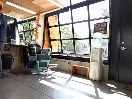 Barber Shop «Cowlick Barbershop», reviews and photos, 4114 SE 28th Pl #106, Portland, OR 97202, USA