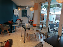 Atmosphère du Restaurant de fruits de mer La Minute Moule Cannes Marina à Mandelieu-la-Napoule - n°2