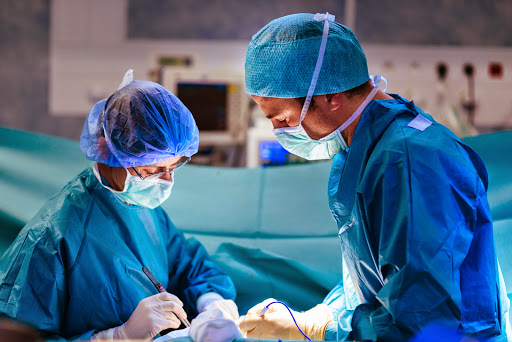 Chirurgiens plasticiens en rhinoplastie en Nice