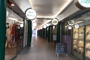 Shopping Plaza Arcade