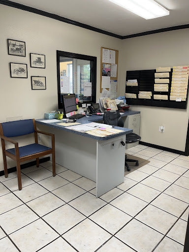 Salvage Yard «Shanafelt Auto Company Inc», reviews and photos, 955 W Kingsbury St, Seguin, TX 78155, USA