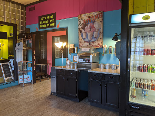 Cafe «Cream City Ice Cream & Coffee House», reviews and photos, 119 W Broad St, Cookeville, TN 38501, USA