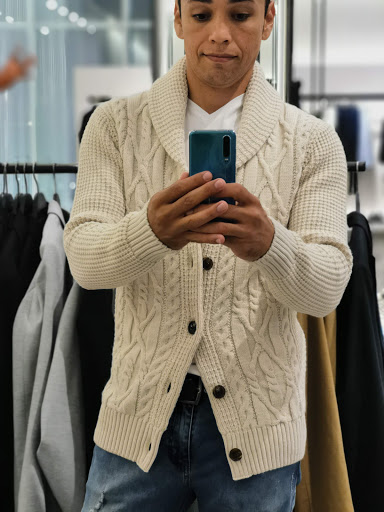 Stores to buy men's cardigans Lima