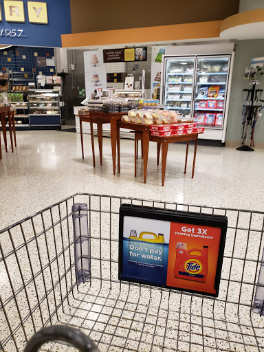 Supermarket «Publix Super Market at Trenholm Plaza», reviews and photos, 4840 Forest Dr #10, Columbia, SC 29206, USA