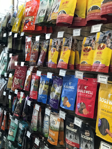 Pet Supply Store «Pet Pros», reviews and photos, 13402 Bothell Everett Hwy, Mill Creek, WA 98012, USA