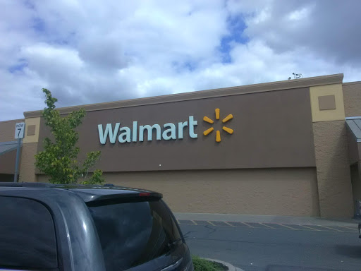 Department Store «Walmart Supercenter», reviews and photos, 3002 Stacy Allison Way, Woodburn, OR 97071, USA