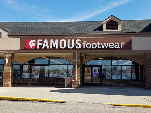 Famous Footwear, 2883 S Rochester Rd, Rochester Hills, MI 48307, USA, 