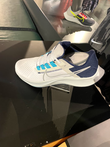 Clothing Store «Nike», reviews and photos, 8687 N Central Expy, Dallas, TX 75225, USA