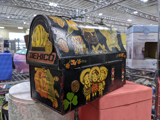 Thrift Store «Goodwill Store & Donation Center», reviews and photos, 12121 W Feerick St, Wauwatosa, WI 53222, USA