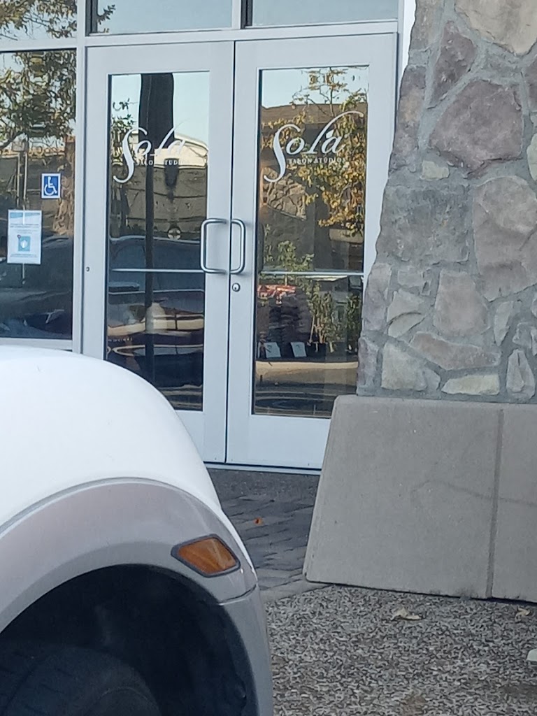 Sola Salon Studios 91914