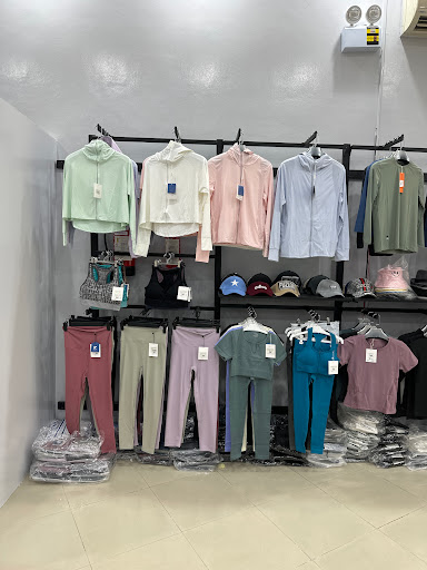 محل لياقه واناقه للملابس الرياضيه 