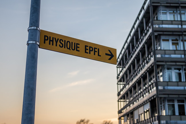 Rezensionen über EPFL SB IPHYS LPMV in Lausanne - Universität