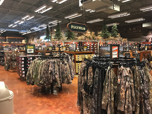 Sporting Goods Store «Bass Pro Shops», reviews and photos, 5000 Katy Mills Cir #415, Katy, TX 77494, USA