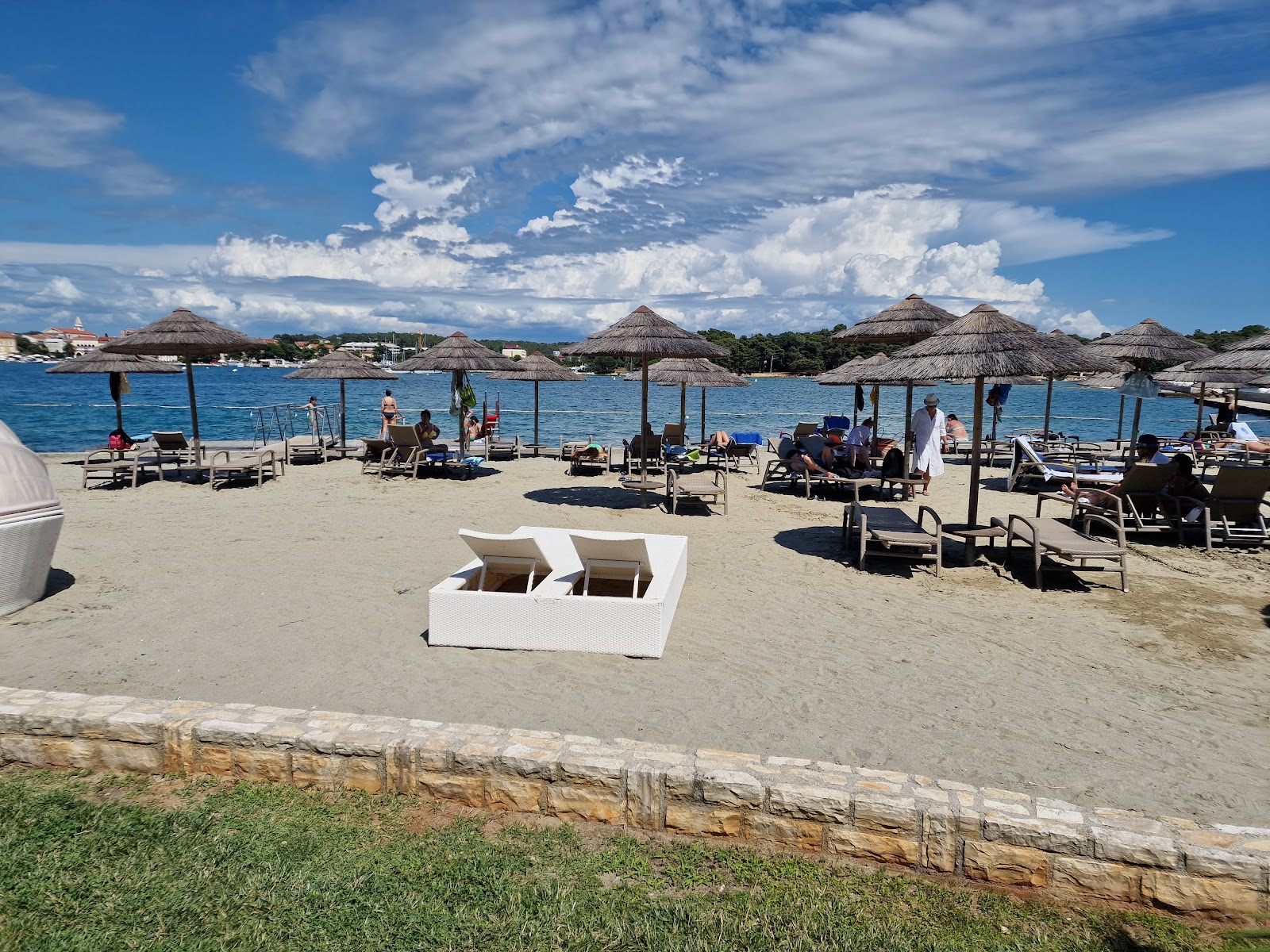 Foto von Maro Sandy Beach - beliebter Ort unter Entspannungskennern