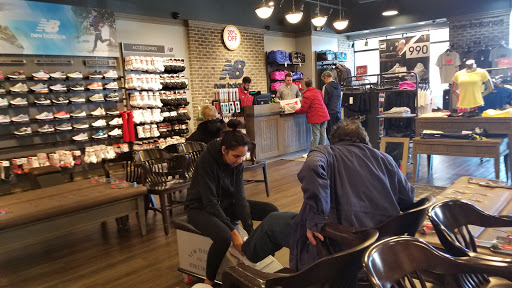 Shoe Store «New Balance», reviews and photos, 127 Old Country Rd, Carle Place, NY 11514, USA