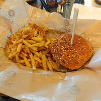 Hamburger du Restauration rapide Jules & John à Le Pian-Médoc - n°14
