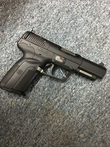 Pawn Shop «Homestead Jewelry, Pawn & Gun», reviews and photos, 310 S Krome Ave, Homestead, FL 33030, USA