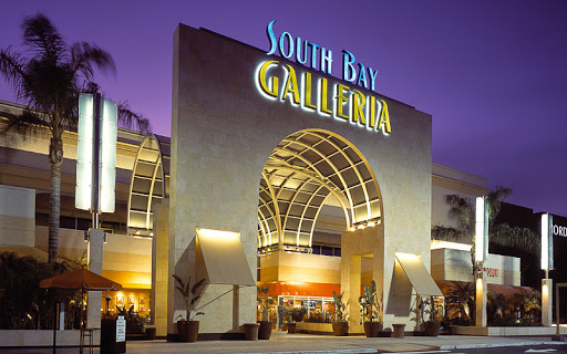 South Bay Galleria, 1815 Hawthorne Blvd #201, Redondo Beach, CA 90278, USA, 