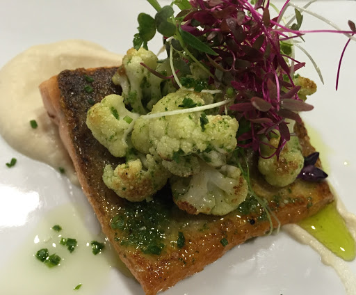 Aceite En La Mesa Gastrobar