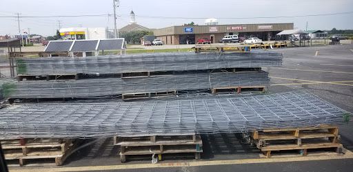 Home Improvement Store «Tractor Supply Co.», reviews and photos, 2028 N Locust Ave, Lawrenceburg, TN 38464, USA