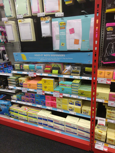 Office Supply Store «Staples», reviews and photos, 111 Middlesex Turnpike, Burlington, MA 01803, USA
