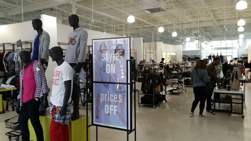 Department Store «Saks OFF 5TH», reviews and photos, 915 Ridgewalk Pkwy, Woodstock, GA 30188, USA