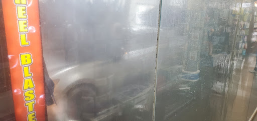 Self Service Car Wash «American Car Wash», reviews and photos, 1035 Northern Blvd, Roslyn, NY 11576, USA