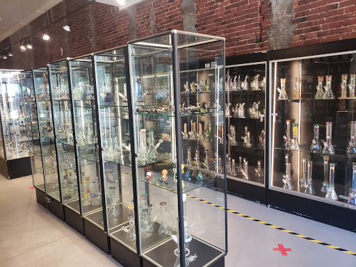 Tobacco Shop «Amsterdam Smoke and Vape Store», reviews and photos, 315 Pine Ave, Long Beach, CA 90802, USA
