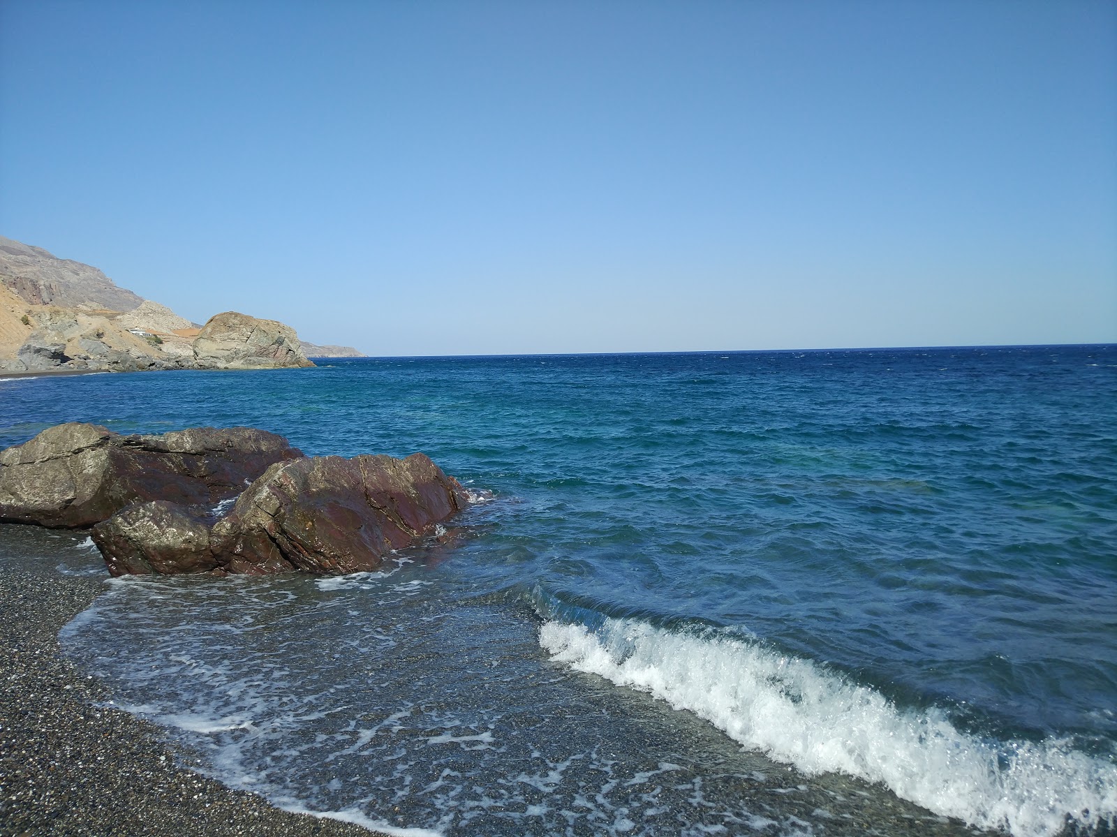 Fotografija Three Churches beach divje območje