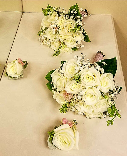 Florist «Artistic East Orlando Florist», reviews and photos, 9906 E Colonial Dr, Orlando, FL 32817, USA