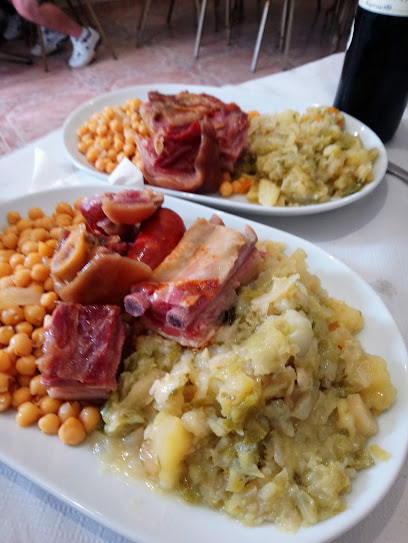 Restaurante Langreano - Av. Santa Bárbara, 80, 24370 Torre del Bierzo, León, Spain