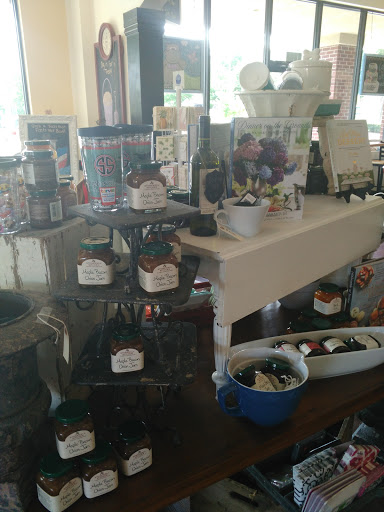 Bakery «The Cake Shop», reviews and photos, 1908 Capital Cir NE, Tallahassee, FL 32308, USA