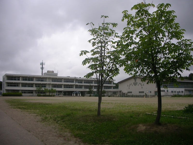 富谷市立あけの平小学校