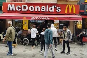 Kadıköy Mühürdar McDonald's image