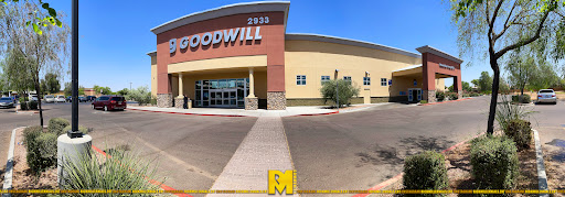 Thrift Store «99th & Buckeye Goodwill Retail Store & Donation Center», reviews and photos, 2933 S 99th Ave, Tolleson, AZ 85353, USA