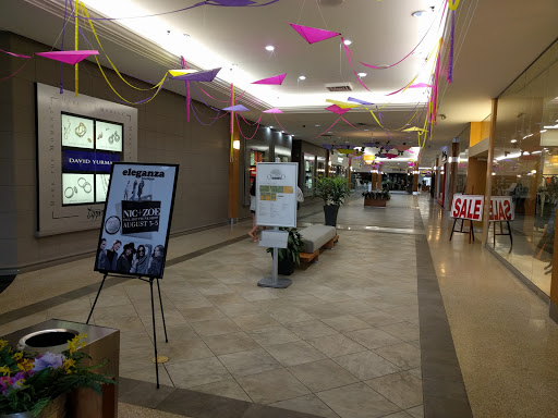 Shopping Mall «Orchard Mall Shopping Center», reviews and photos, 6337 Orchard Lake Rd, West Bloomfield Township, MI 48322, USA