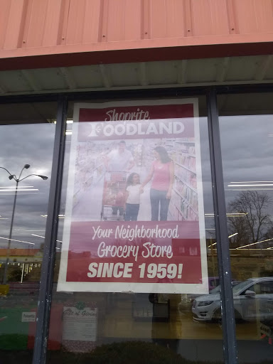 Grocery Store «Foodland», reviews and photos, 3001 Woodward Ave, Muscle Shoals, AL 35661, USA