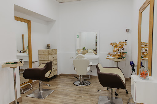 Oreal | Salón de Peluquería y Estética en Valverde del Camino en Valverde del Camino, Huelva