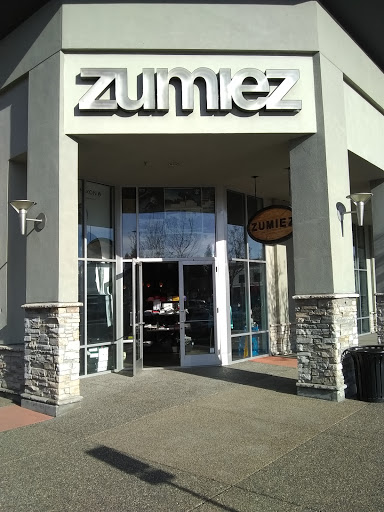 Clothing Store «Zumiez», reviews and photos, 617 NW 12th St, Gresham, OR 97030, USA