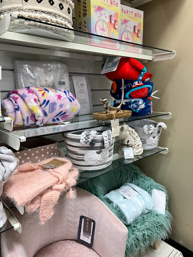 Department Store «T.J. Maxx & HomeGoods», reviews and photos, 103 S Mt Juliet Rd #610, Mt Juliet, TN 37122, USA