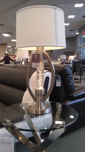 Furniture Store «Raymour & Flanigan Furniture and Mattress Store», reviews and photos, 610 Exterior Street, Bronx, NY 10451, USA