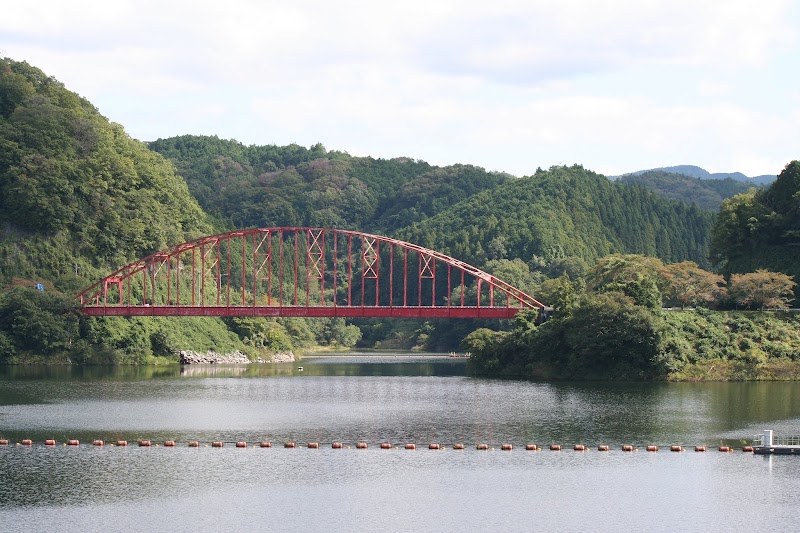 青蓮寺湖