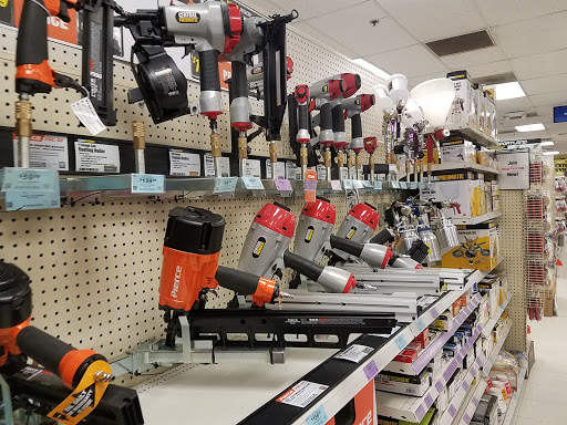 Hardware Store «Harbor Freight Tools», reviews and photos, 940 W Dundee Rd, Arlington Heights, IL 60004, USA